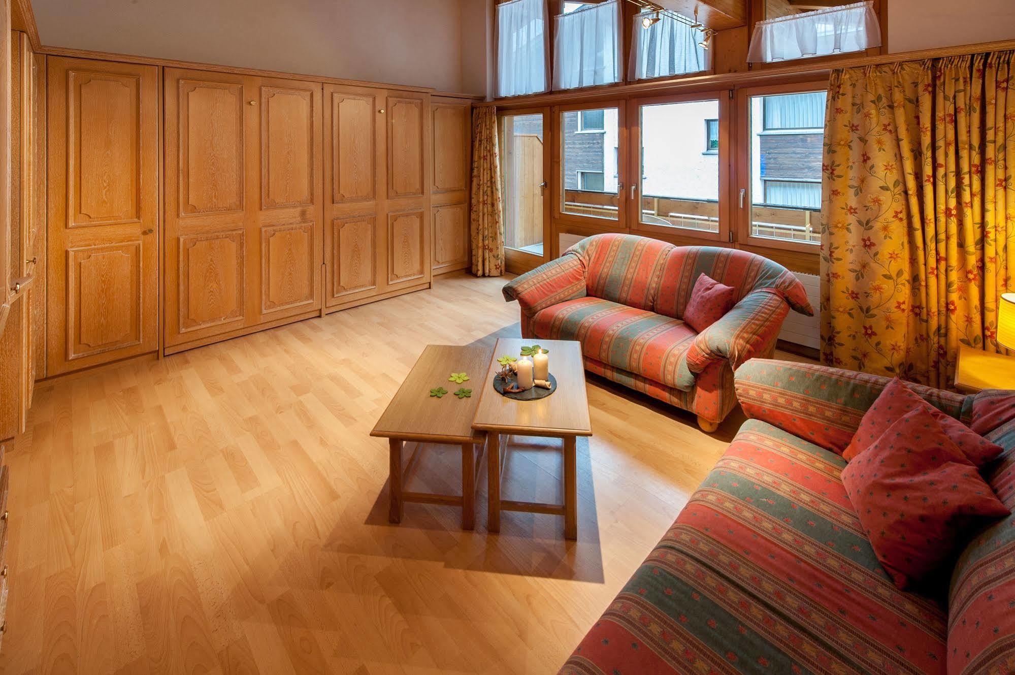 Appartements Zermatt Paradies Εξωτερικό φωτογραφία